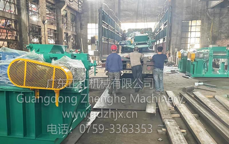 廣東正和機械橡膠機械生產(chǎn)車間